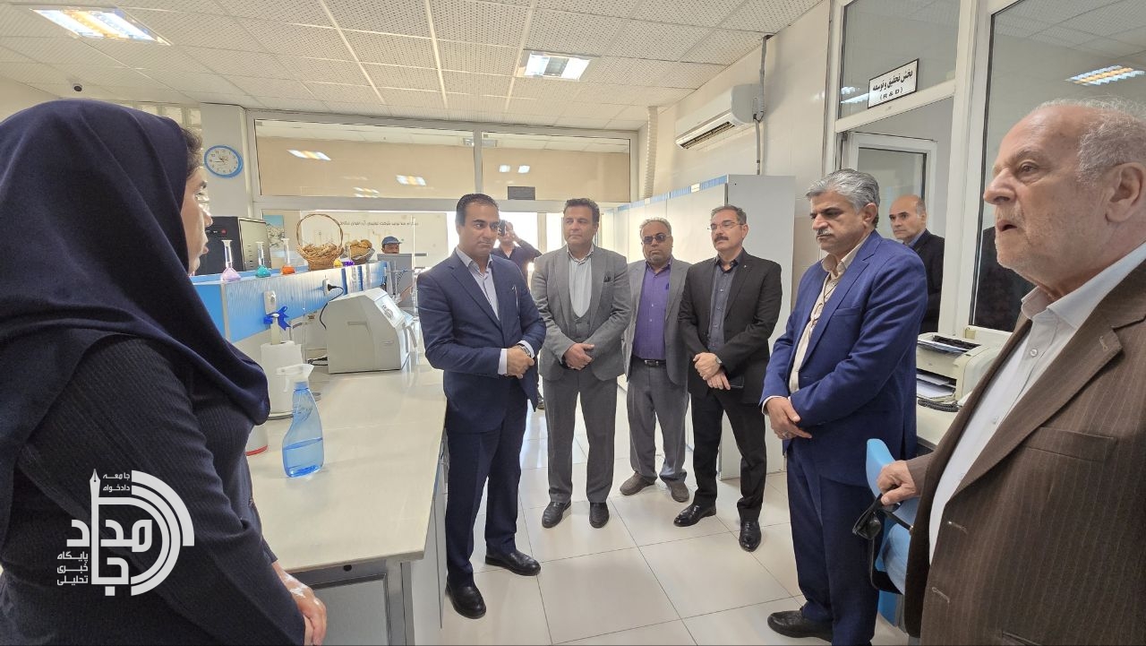 بازگشت به چرخه کار و تولید تولید پس از آتشسوزی/ ۳۴ کارگر کارخانه آرد نشاطی زاهدان دوباره به کار برگشتند
