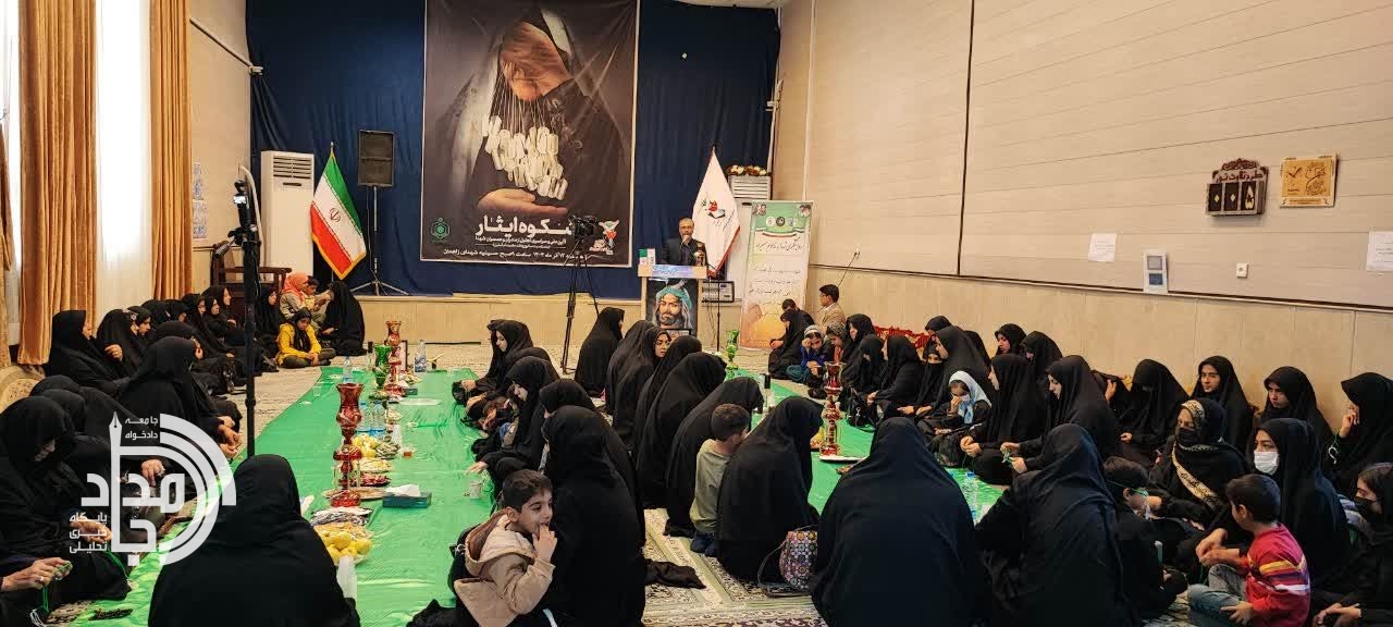 انقلاب‌ها با یک نسل پیروز می‌شوند اما با نسل‌های بعدی تثبیت می‌گردند
