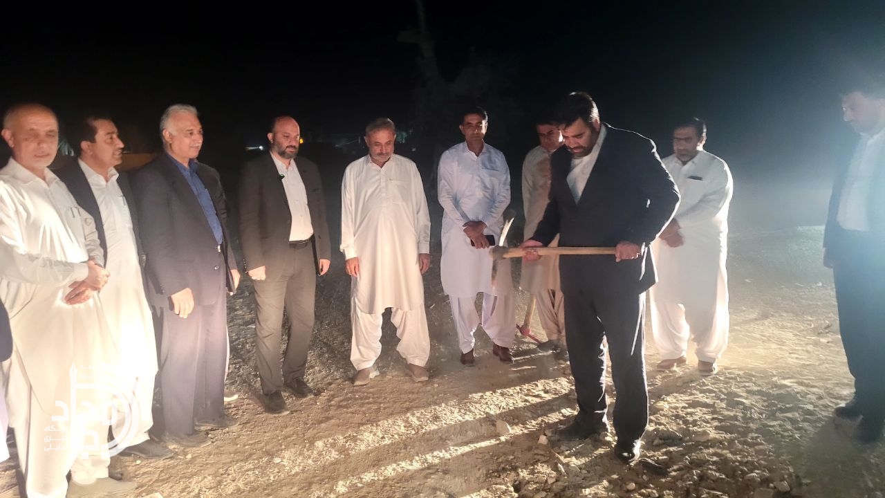 آیین کلنگزنی تخریب و بازسازی مدرسه ۹ کلاسه محله گزدان پیشین برگزار شد
