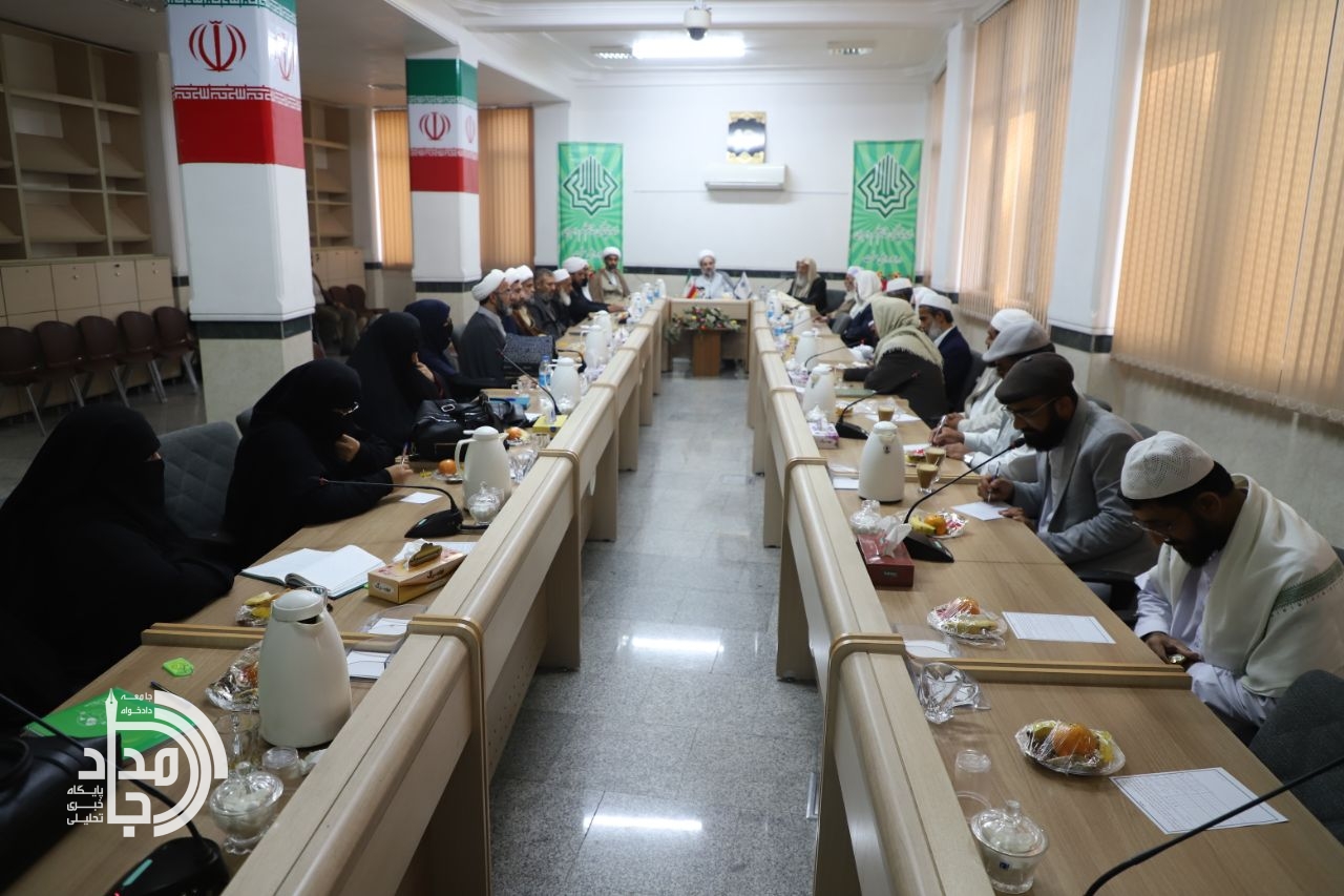 گسترش علم و شناخت، کلید کاهش اختلافات در جامعه اسلامی است