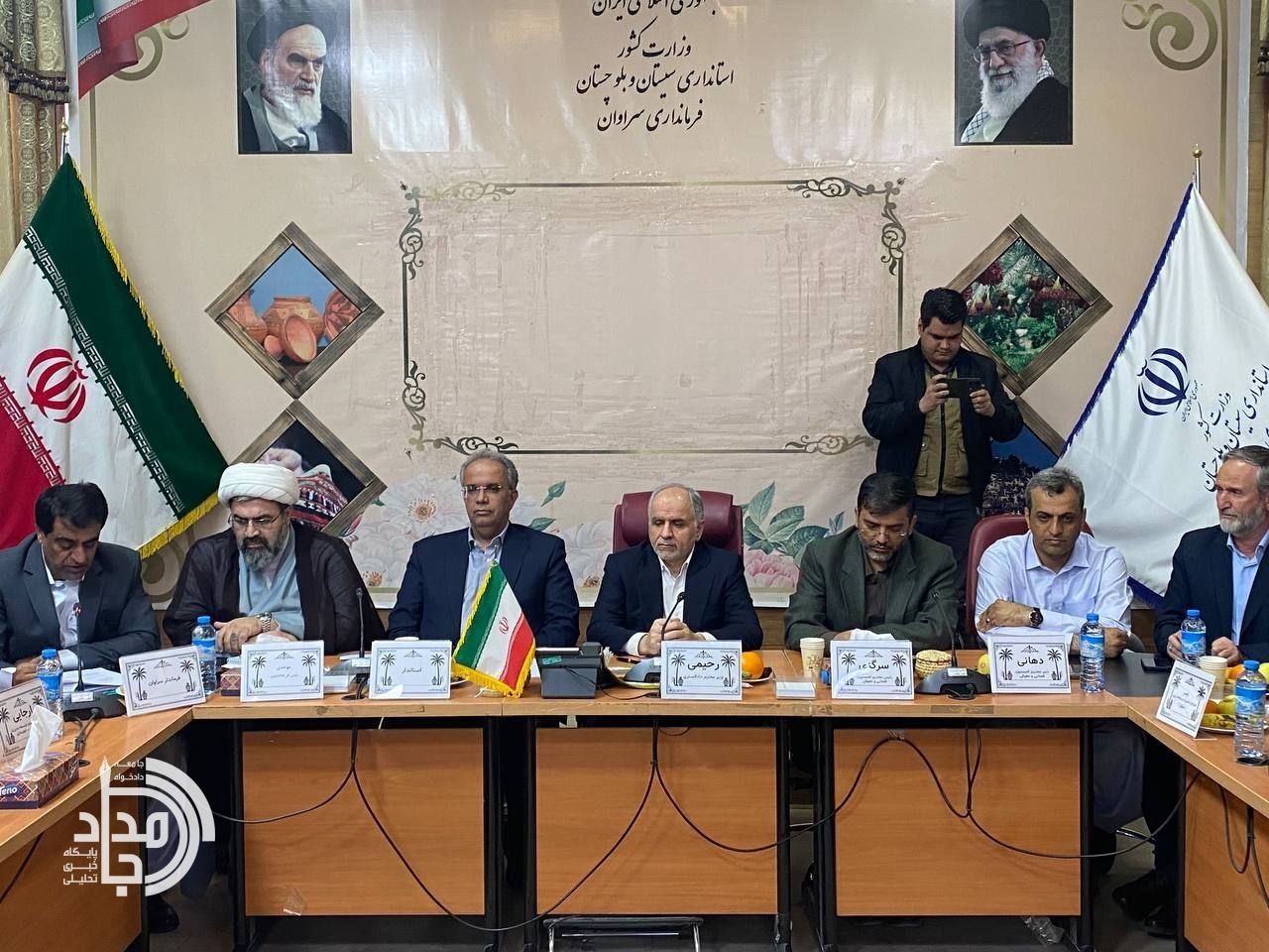 نشست بررسی میدانی مشکلات «سراوان بزرگ» با حضور وزیر دادگستری و مسئولان ارشد استانی و ملی