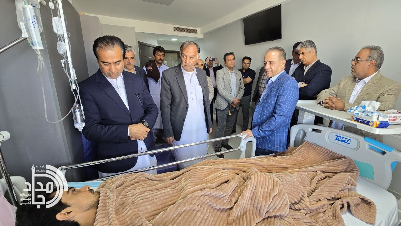 پیگیری حقوق کارگران پس از حمله مسلحانه؛ مدیرکل تعاون سیستان و بلوچستان در کنار خانوادههای داغدار