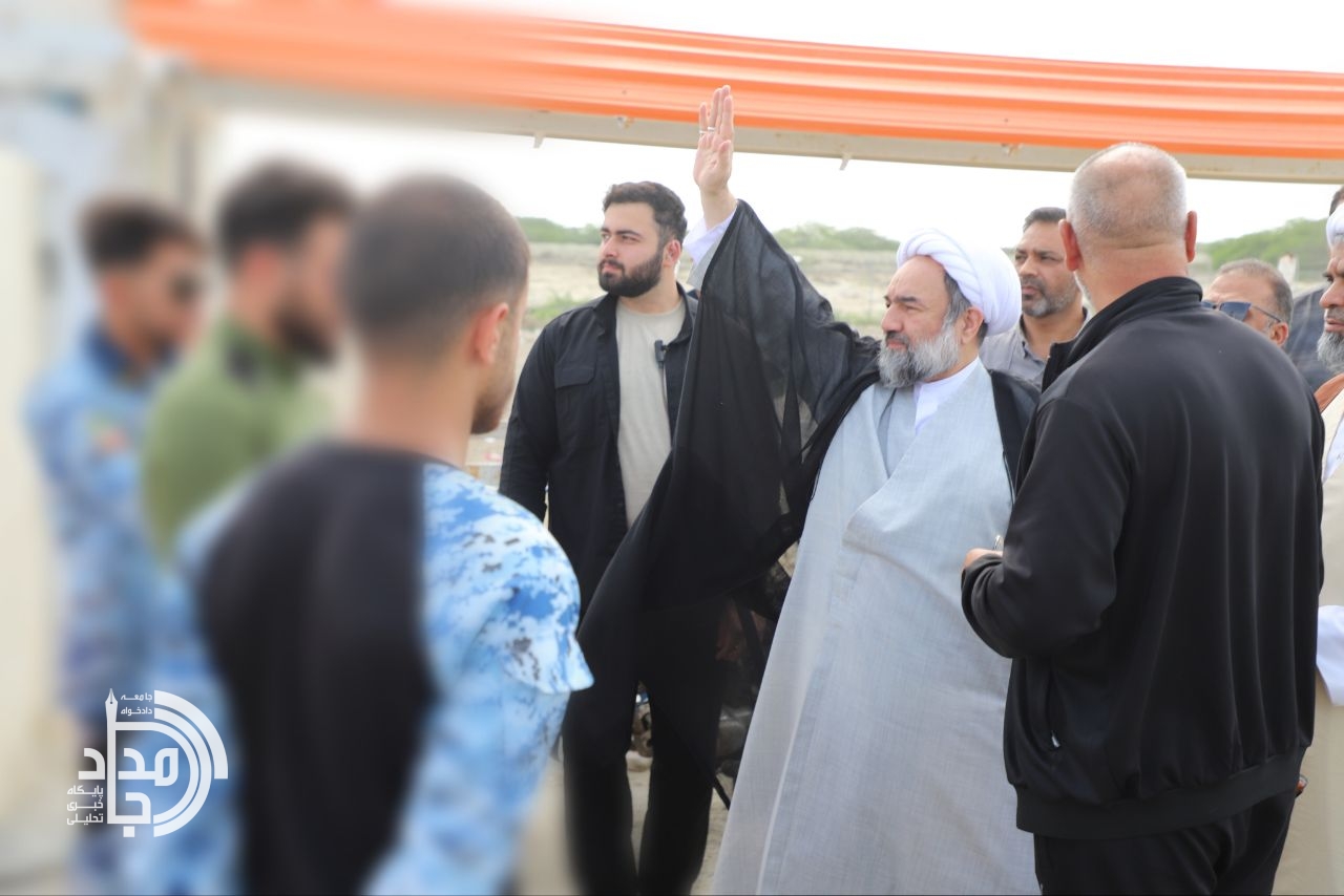 بازدید نماینده رهبری از خطوط مقدم جنوب سیستان و بلوچستان / تقدیر از مجاهدتهای نیروهای مسلح