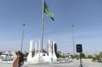 اهتزاز پرچم متبرک حرم رضوی در زاهدان / جلوه‌ای از عشق مردم سیستان و بلوچستان به امام مهربانی‌ها