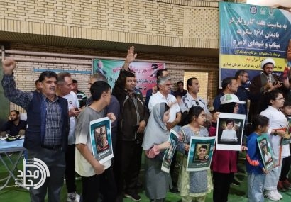 زنجیرهٔ قلب‌های کوچک برای شهدای میناب / بغض کودکان کارگر در زاهدان شکوفه شد