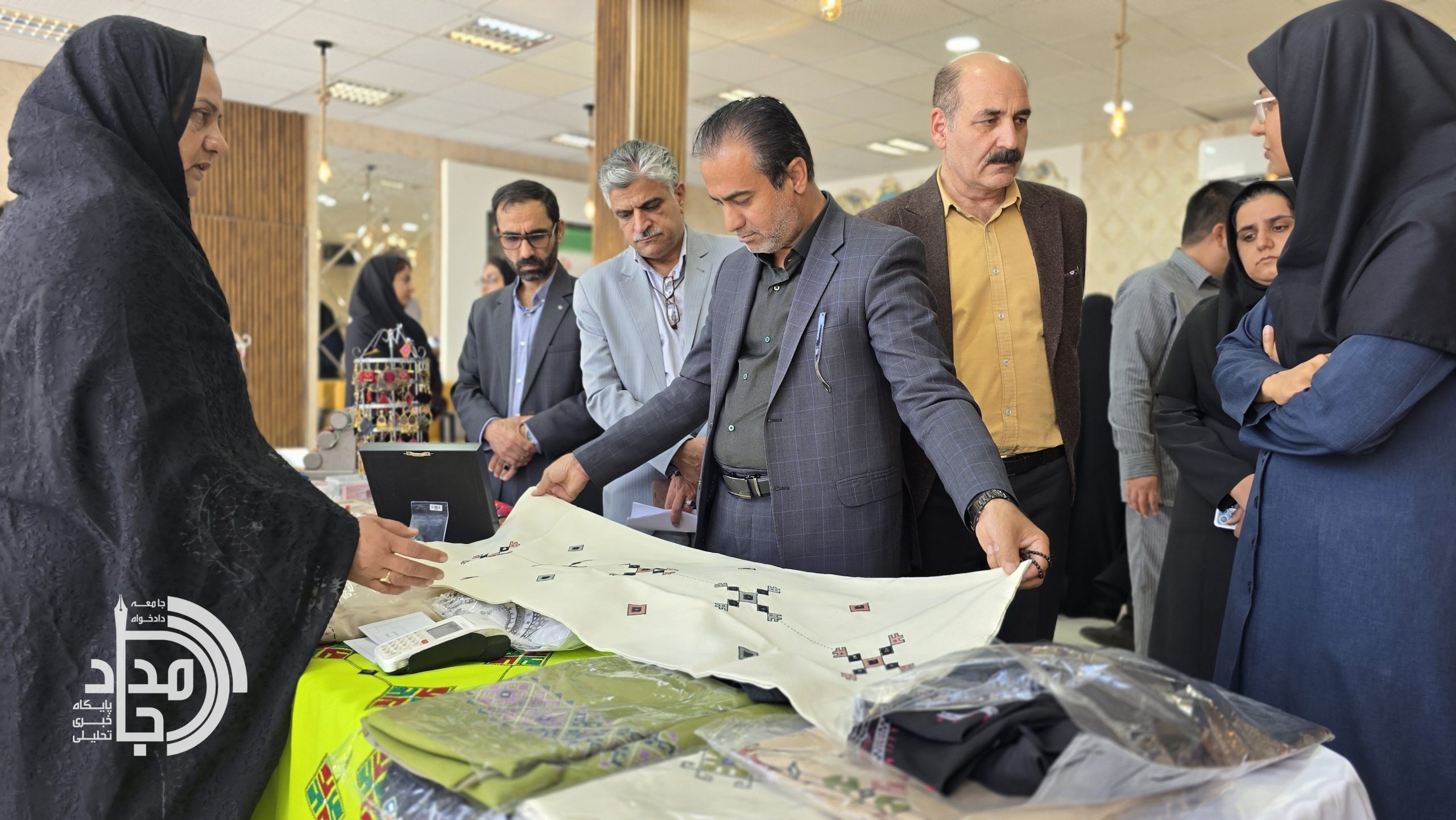 نمایشگاه مشاغل خانگی در زاهدان آغاز به کار کرد